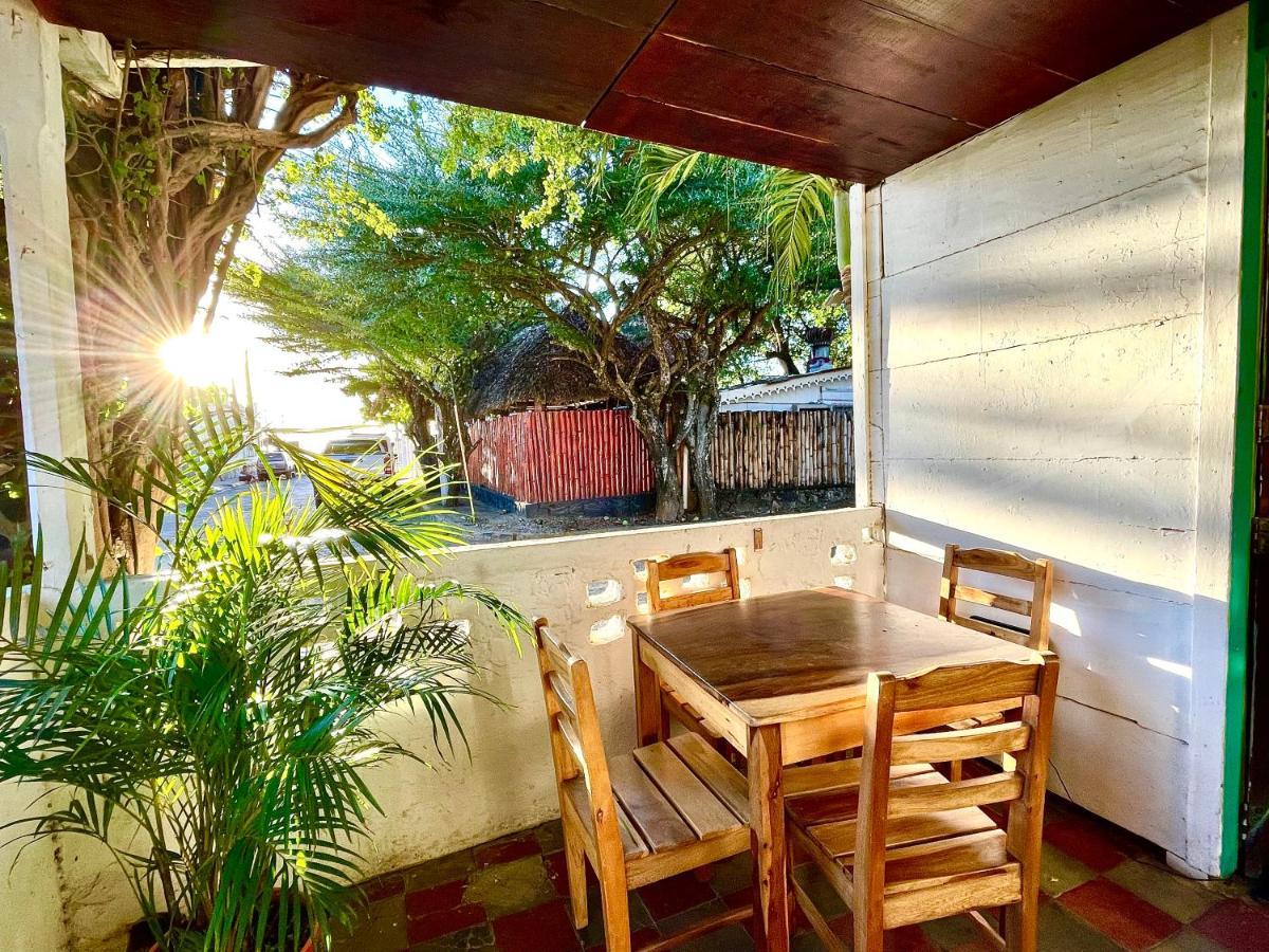 Mango Cafe And Hostel San Juan del Sur Esterno foto